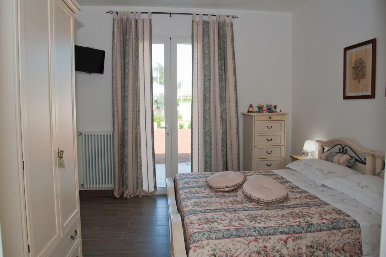 Li Curti B&B Melissano Екстер'єр фото