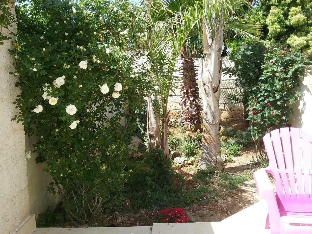 Li Curti B&B Melissano Екстер'єр фото