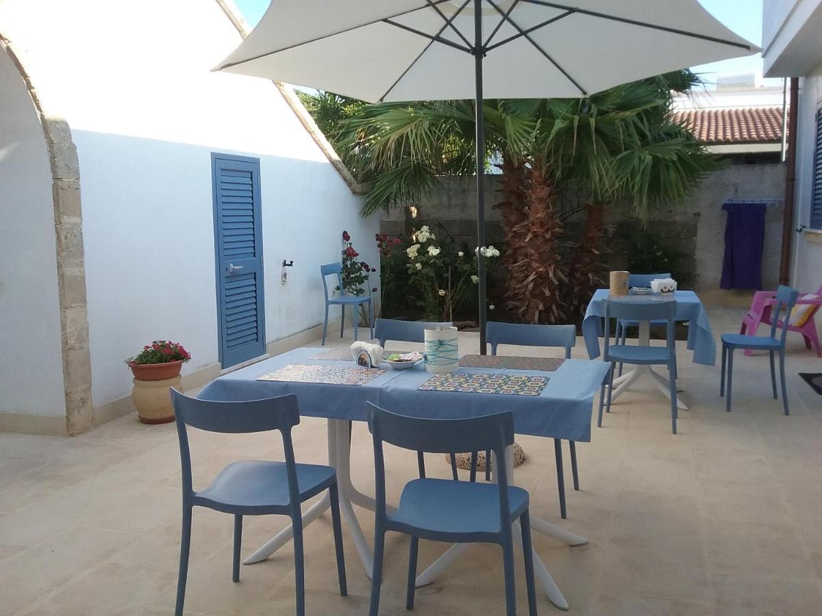 Li Curti B&B Melissano Екстер'єр фото